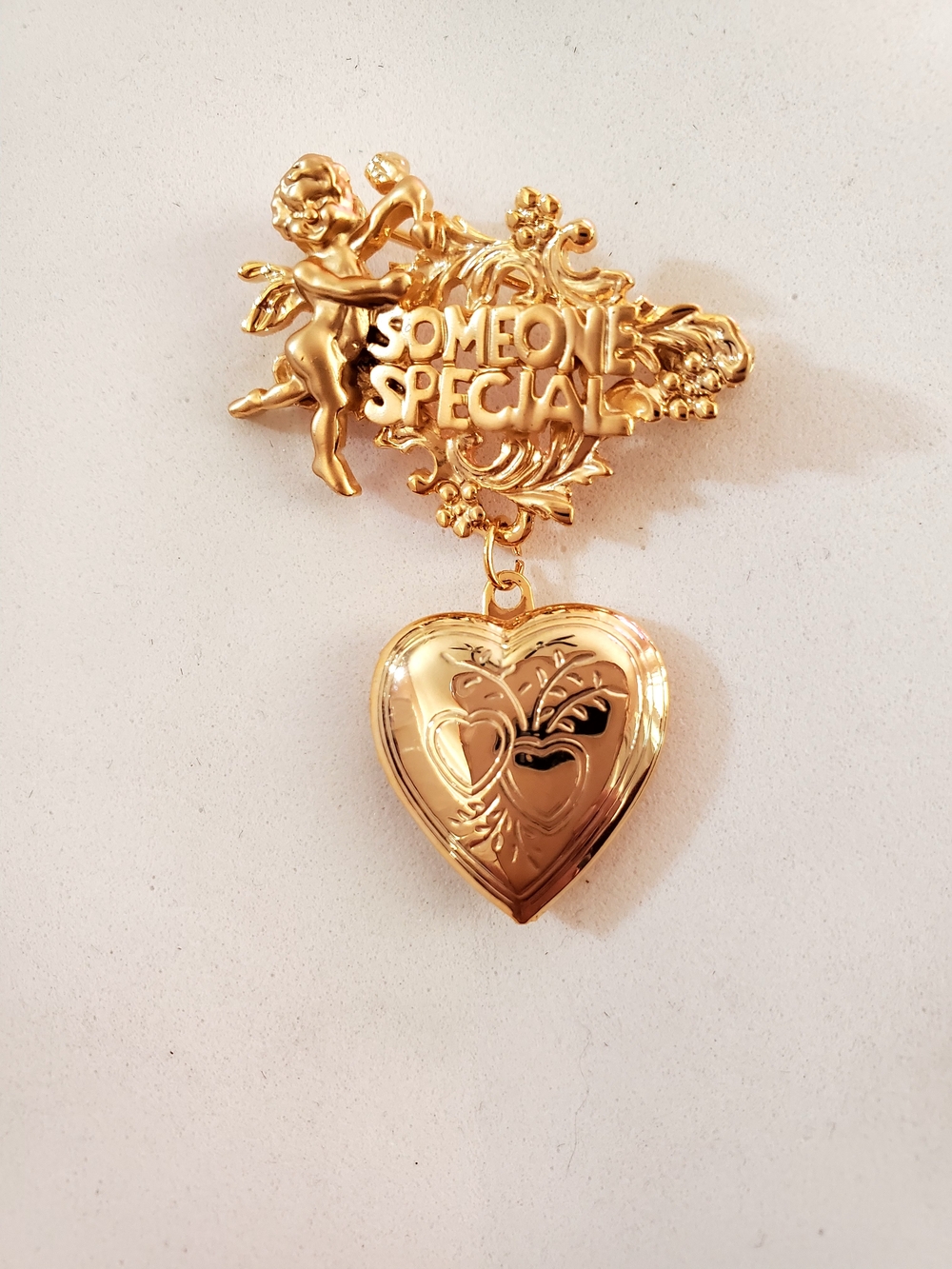 Someone Special Gold Heart Locket Brooch - Women Jewelry NEW